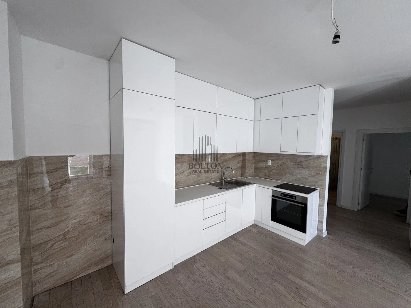 Prodaja, trosoban stan, 68m², Vinča, Topola