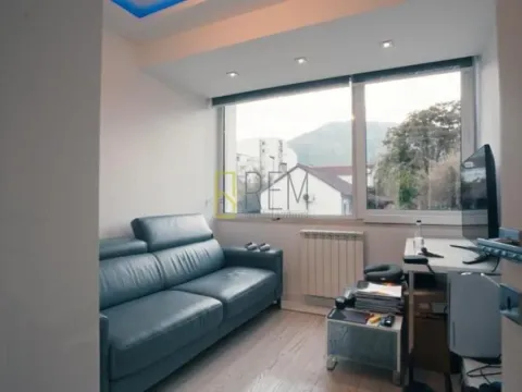 Sale, three bedroom apartment, 90m², Danilovgrad, Crna Gora - image 10