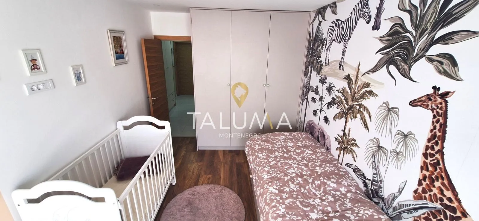 Prodaja, trosoban stan, 89m², Centar, Podgorica