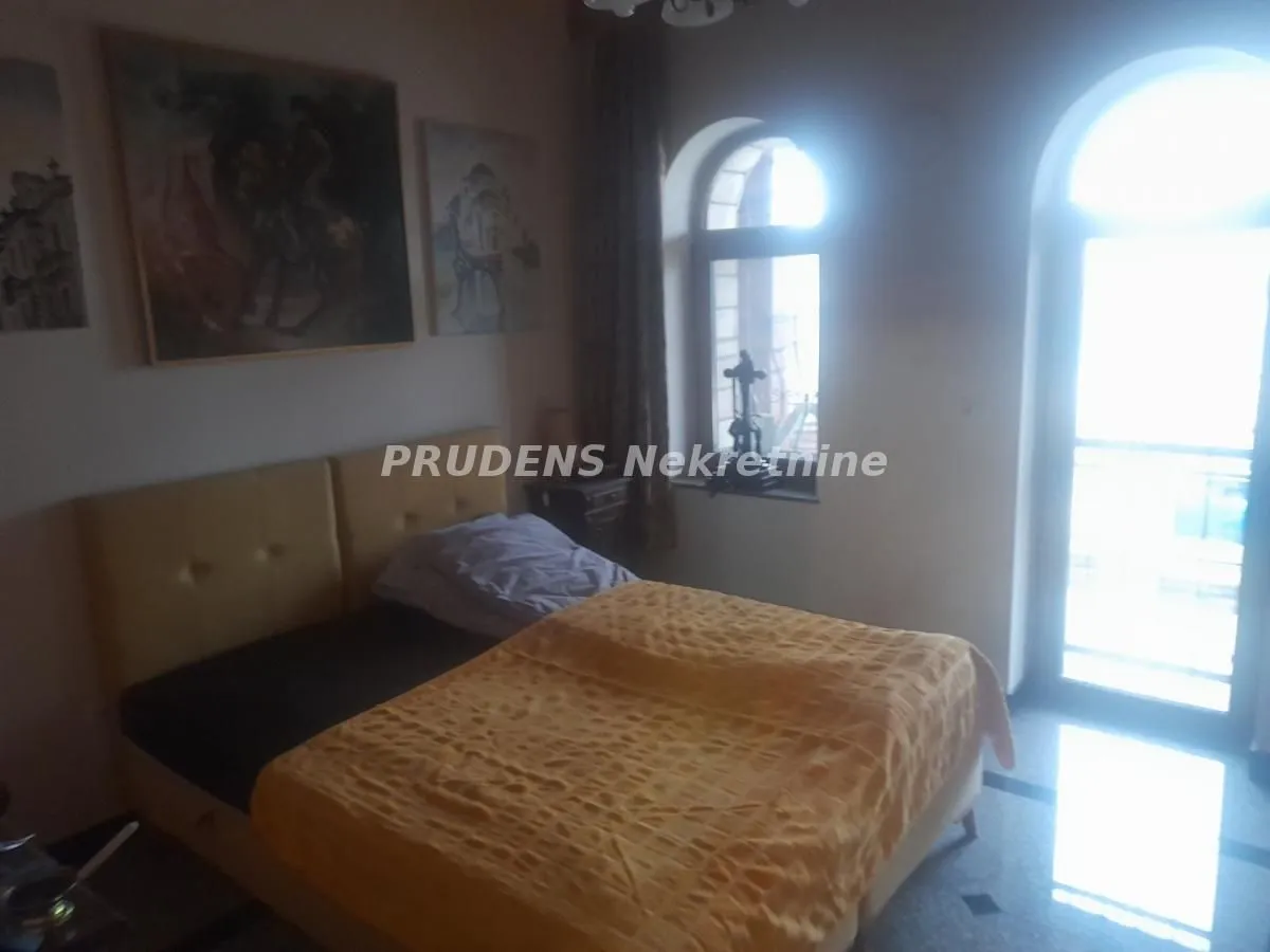 Sale, house, 190m², Surčin, Beograd