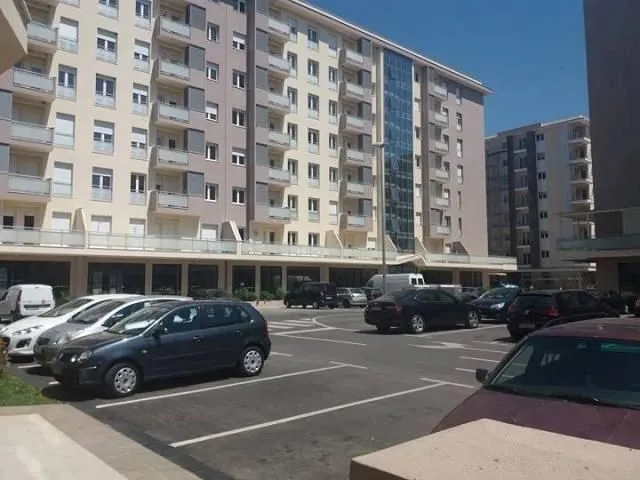 Rent, office space, 30m², City Kvart, Podgorica