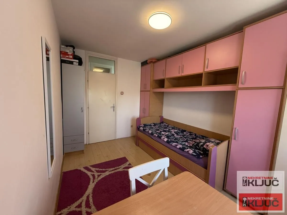 Prodaja, dvosoban stan, 61m², Novo naselje, Novi Sad