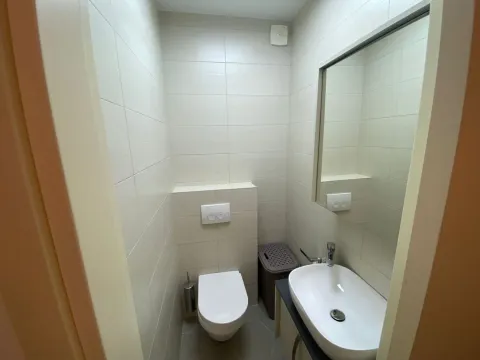 Sale, two bedroom apartment, 62m², Dobrota, Kotor - image 10