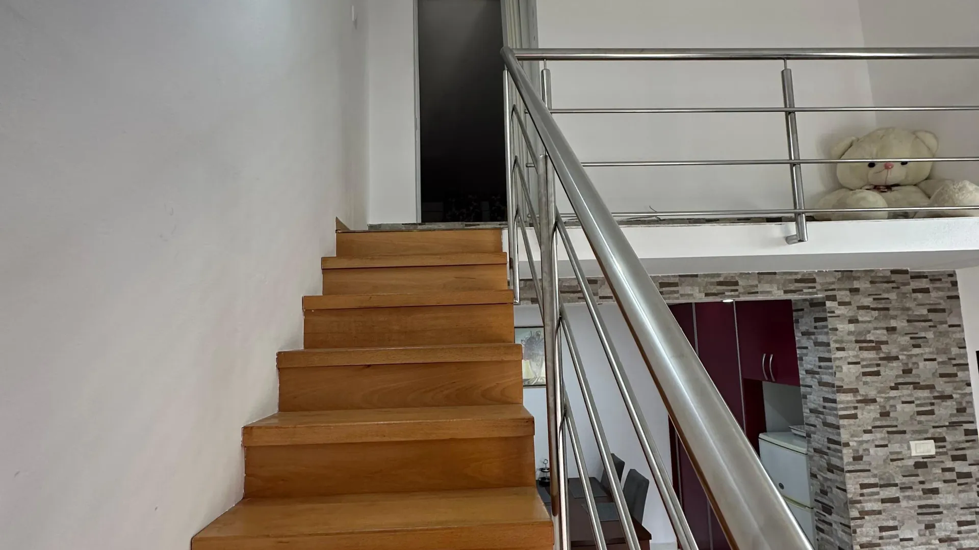 Rent, three bedroom apartment, 70m², Dumidran, Tivat