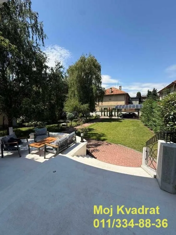Rent, house, 312m², Voždovac Sve Podlokacije, Beograd