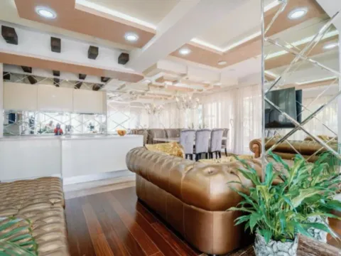 Prodaja, trosoban stan, 400m², Centar, Budva - image 5