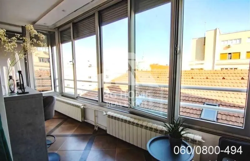 Sale, four bedroom apartment, 109m², Stari Grad, Beograd