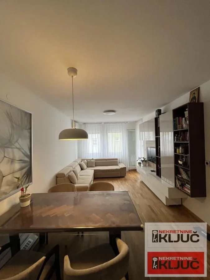 Prodaja, dvosoban stan, 62m², Rotkvarija, Novi Sad Sve Podlokacije