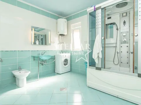 Izdavanje, stan, 130m², Gornja Gorica, Podgorica - image 11