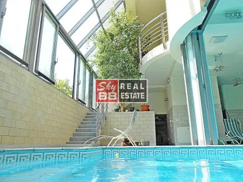 Kuća in Voždovac Sve Podlokacije