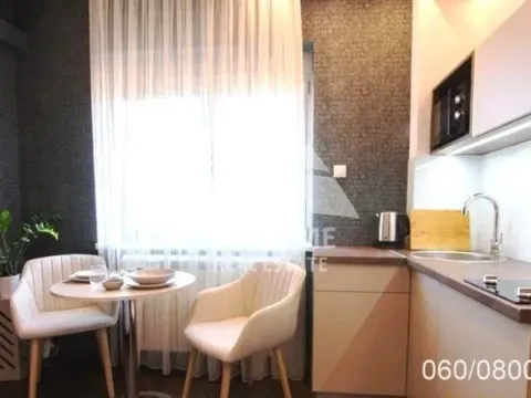 Prodaja, četvorosoban stan, 109m², Stari Grad, Beograd - image 5