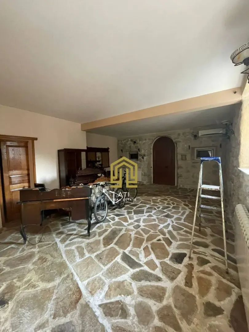 Prodaja, kuća, 180m², Orahovac, Kotor