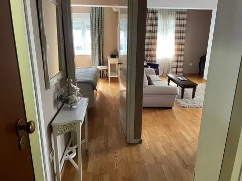 Izdavanje, dvosoban stan, 65m², City Kvart, Podgorica - image 13