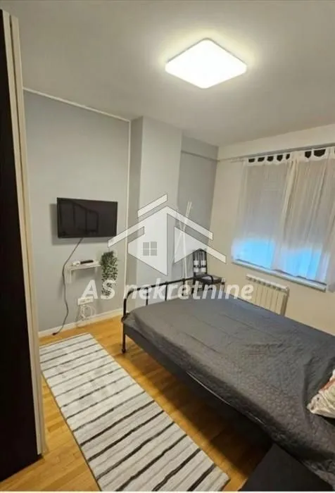 Rent, three bedroom apartment, 54m², Retenzija, Beograd