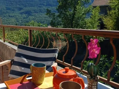 Prodaja, kuća, 230m², Herceg Novi, Crna Gora