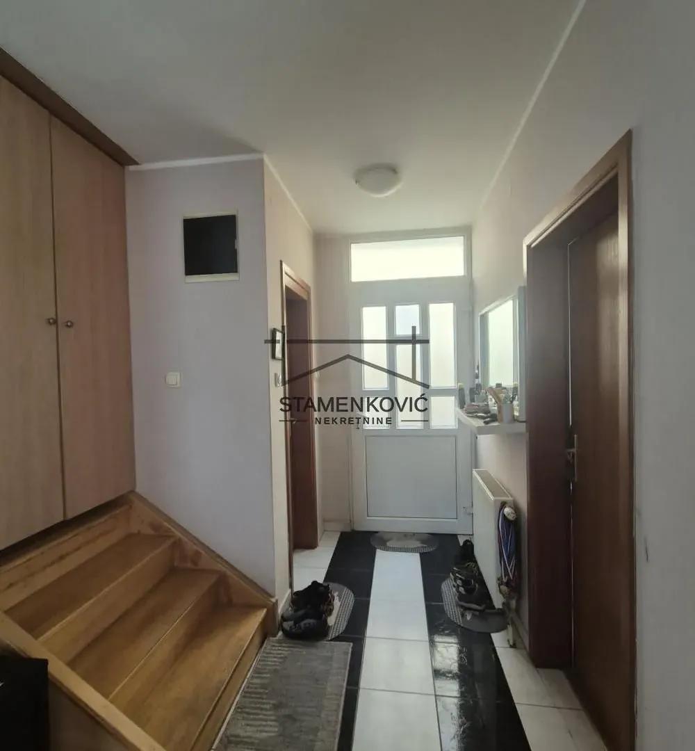 Sale, house, 160m², Futog, Novi Sad Sve Podlokacije