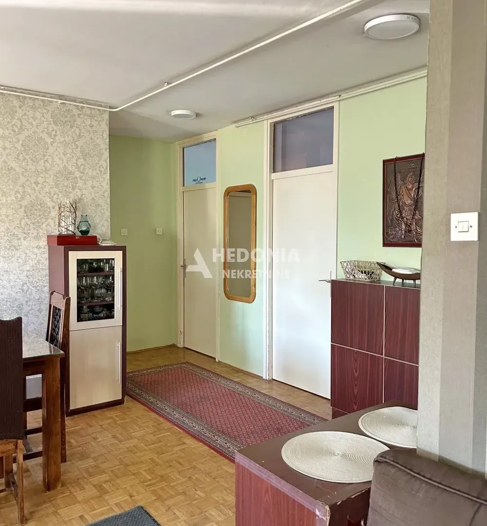 Prodaja, dvosoban stan, 75m², Novi Beograd Blok 63, Novi Beograd Sve Podlokacije