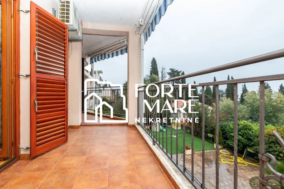Prodaja, jednosoban stan, 63m², Baošići, Herceg Novi
