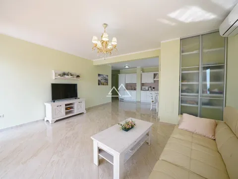 Sale, two bedroom apartment, 242m², Dobra Voda, Budva - image 7