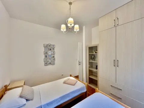 Prodaja, dvosoban stan, 73m², Đenovići, Herceg Novi - image 7