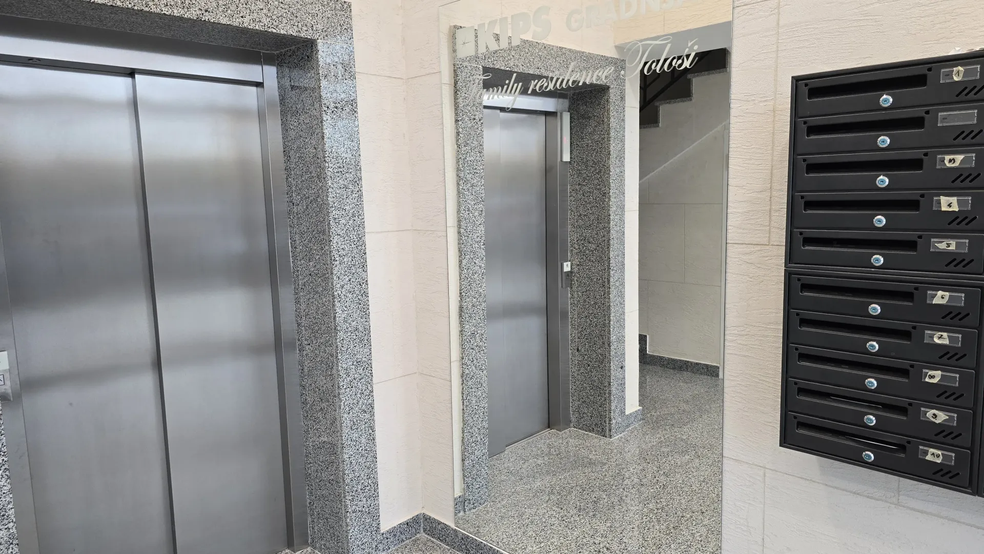 Izdavanje, jednosoban stan, 42m², Tološi, Podgorica