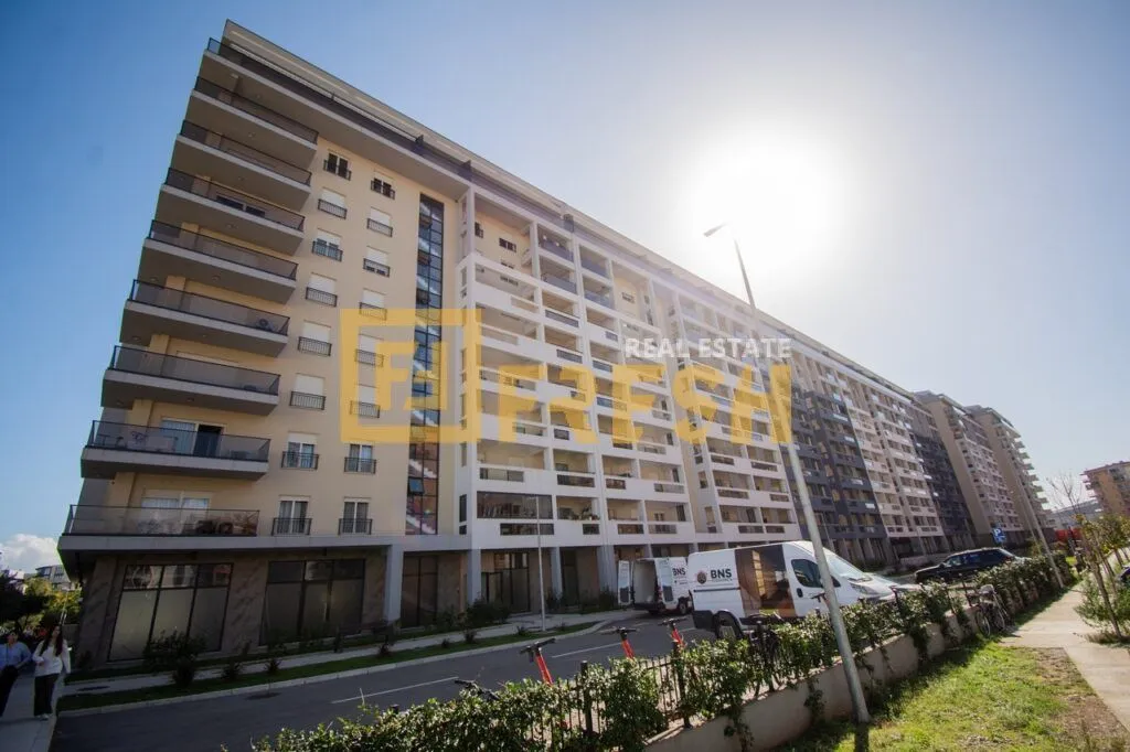 Izdavanje, dvosoban stan, 74m², Master Kvart, Podgorica