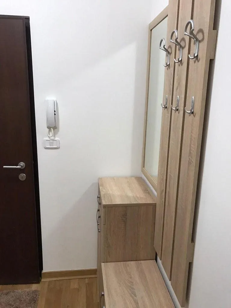 Izdavanje, jednosoban stan, 50m², City Kvart, Podgorica