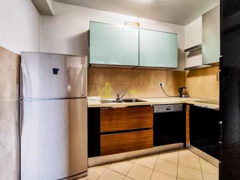 Izdavanje, trosoban stan, 162m², Gorica C, Podgorica - image 14