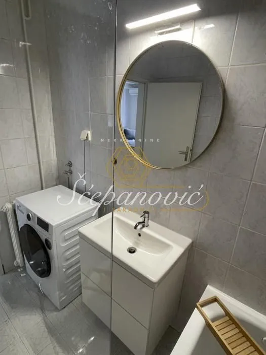 Prodaja, dvosoban stan, 55m², Stari grad, Novi Sad