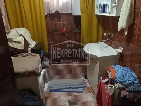 Prodaja, kuća, 178m², Verušić, Subotica - image 7