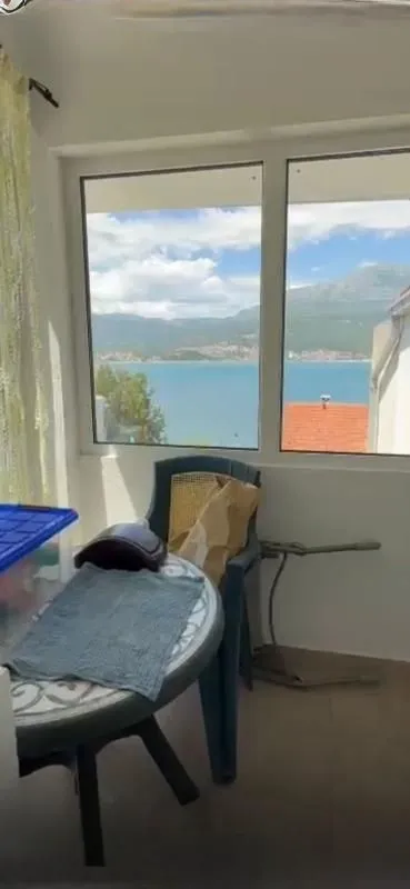 Prodaja, trosoban stan, 112m², Njivice, Herceg Novi