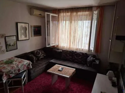 Izdavanje, jednosoban stan, 40m², Preko Morače, Podgorica