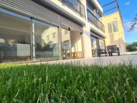 Sale, one bedroom apartment, 70m², Tivat, Crna Gora - image 8