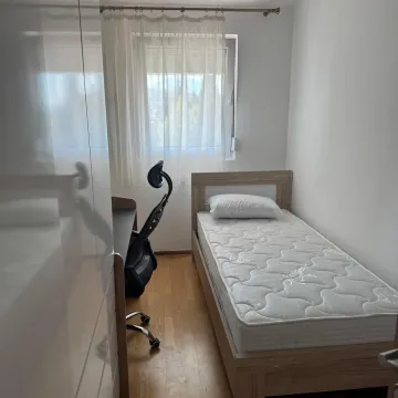 Rent, three bedroom apartment, 140m², Sutomore, Bar - image 5