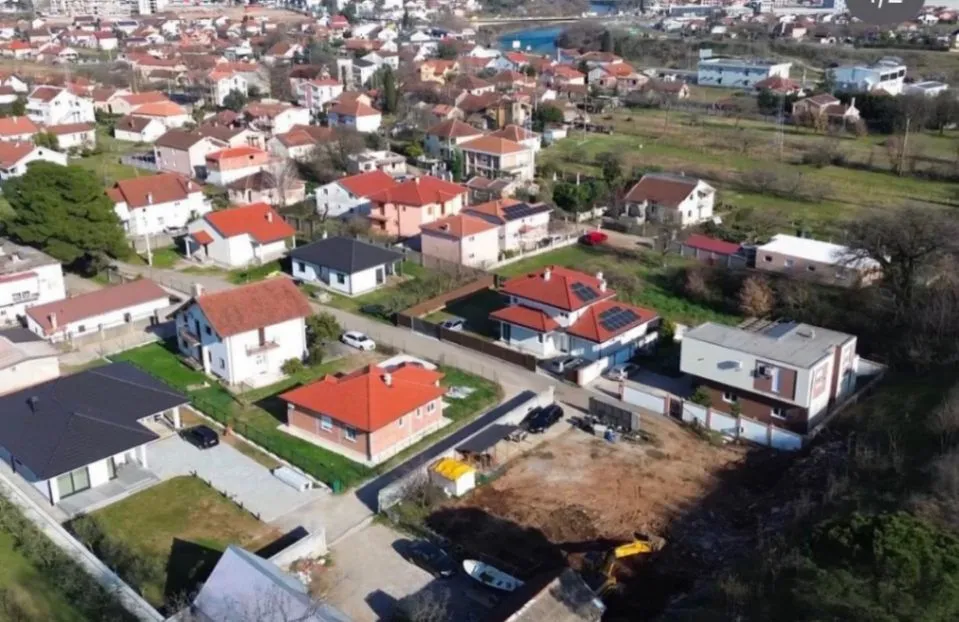 Sale, land lot, 830m², Gornja Gorica, Podgorica