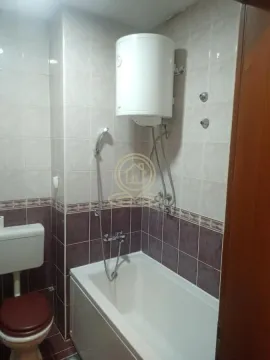 Izdavanje, dvosoban stan, 60m², Centar, Novi Sad - image 16