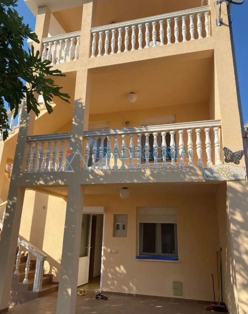 Prodaja, kuća, 180m², Dobra Voda, Bar