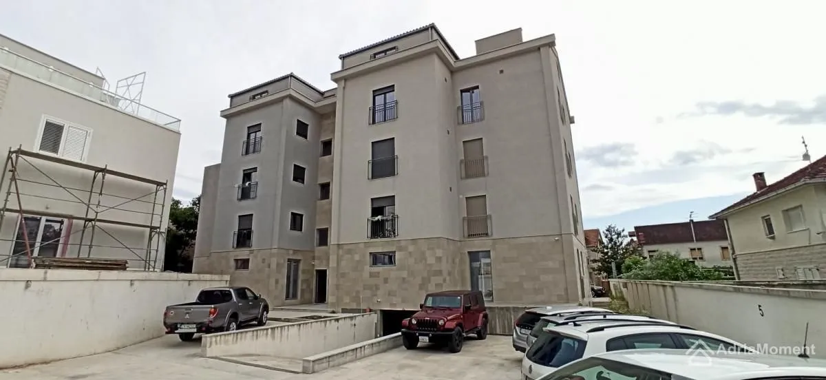 Prodaja, garsonjera, 24m², Centar, Tivat
