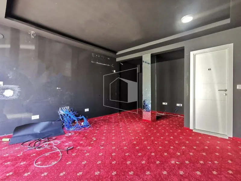Rent, office space, 90m², Lepa Kata, Podgorica