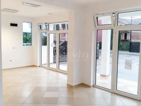 Rent, office space, 130m², Tivat, Crna Gora - image 2