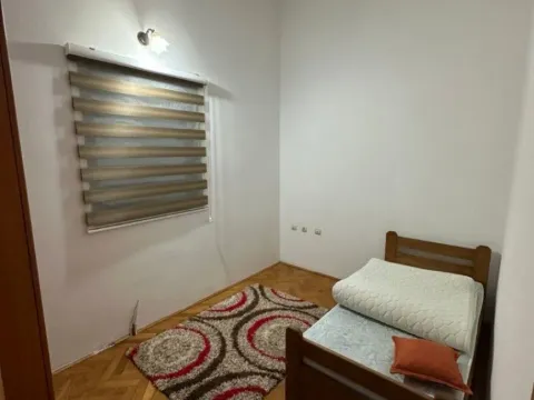 Izdavanje, kuća, 170m², Gornja Gorica, Podgorica - image 6