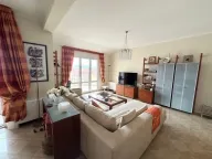 Prodaja, četvorosoban stan, 170m², Pržno, Budva - image 1