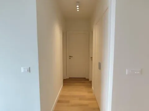 Izdavanje, trosoban stan, 73m², Savski Venac, Beograd - image 4