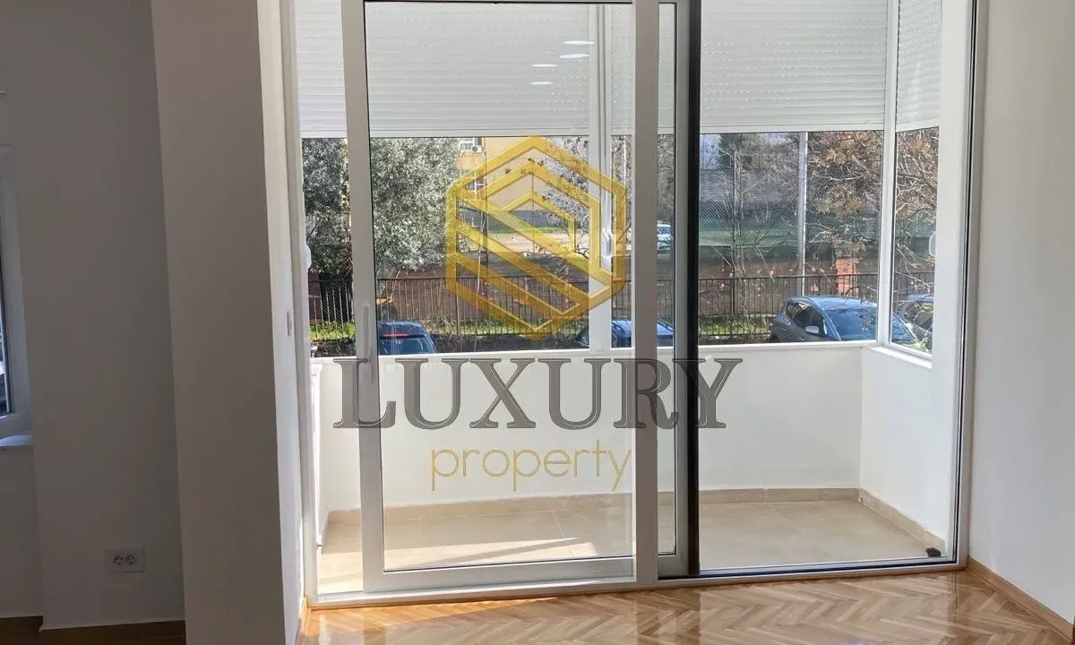 Prodaja, poslovni prostor, 58m², Preko Morače, Podgorica