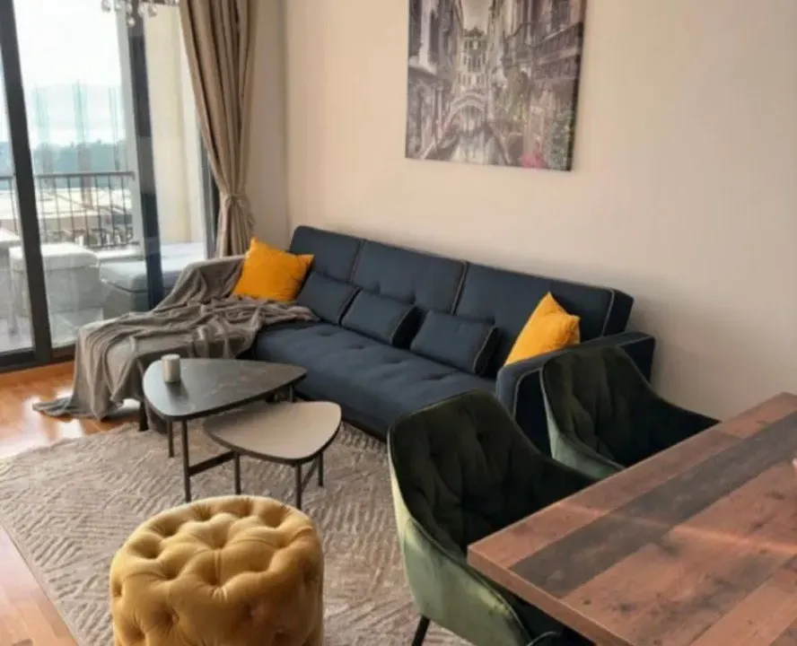 Izdavanje, dvosoban stan, 71m², Mažina, Tivat