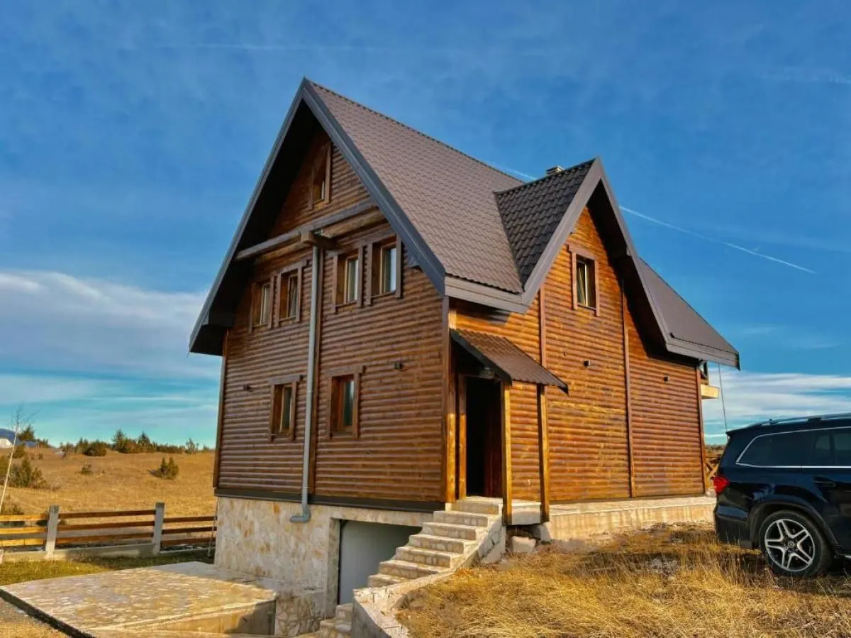 Prodaja, kuća, 274m², Žabljak, Crna Gora