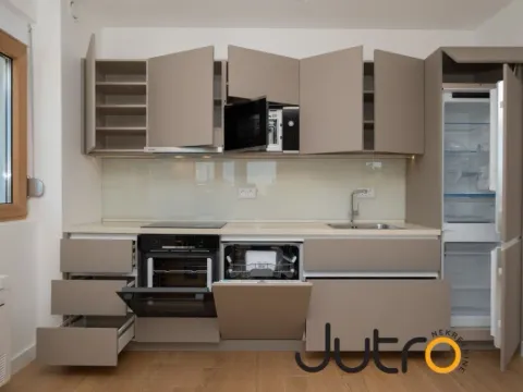 Sale, one bedroom apartment, 41m², Tološka šuma, Podgorica - image 7