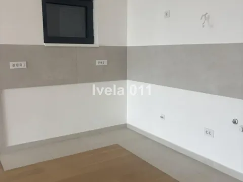 Sale, three bedroom apartment, 137m², Voždovac Sve Podlokacije, Beograd - image 2