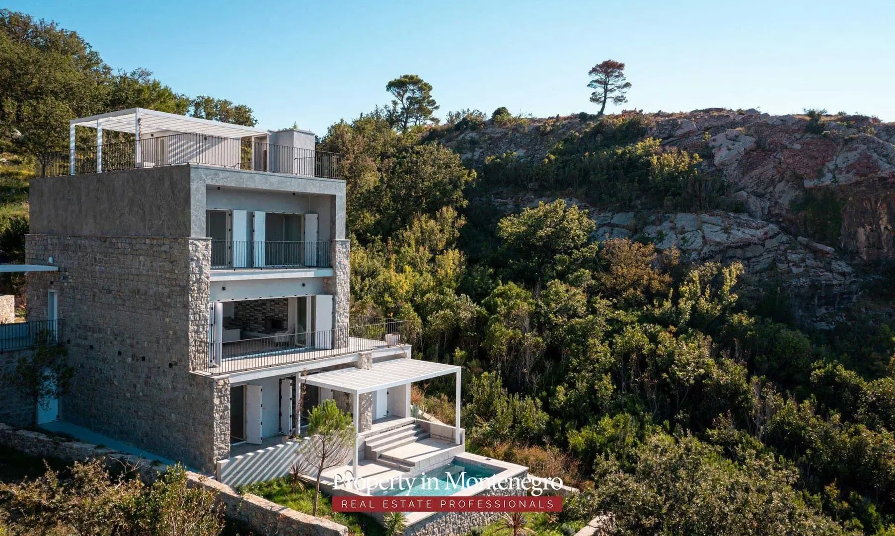 Sale, house, 310m², Rijeka Reževići, Budva