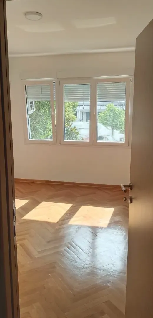 Rent, office space, 66m², Preko Morače, Podgorica